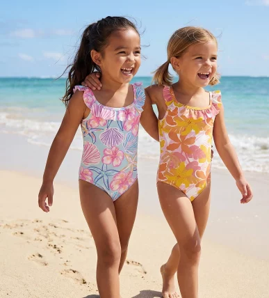 Generated with Kive.ai - Here is the final combined Kive-ready prompt_ updated with the location locked to O‘ahu_ Hawaii and fully consolidated. Create a high-resolution_ ultra-realistic lifestyle b